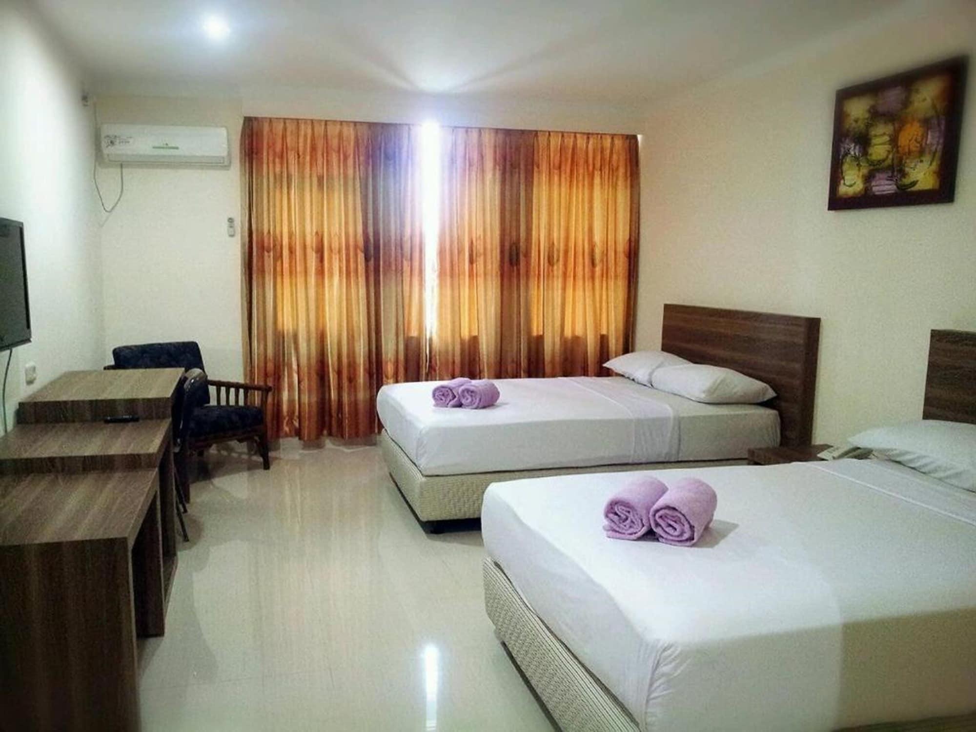 Hotel Banyuwangi Sintera Jakarta Buitenkant foto