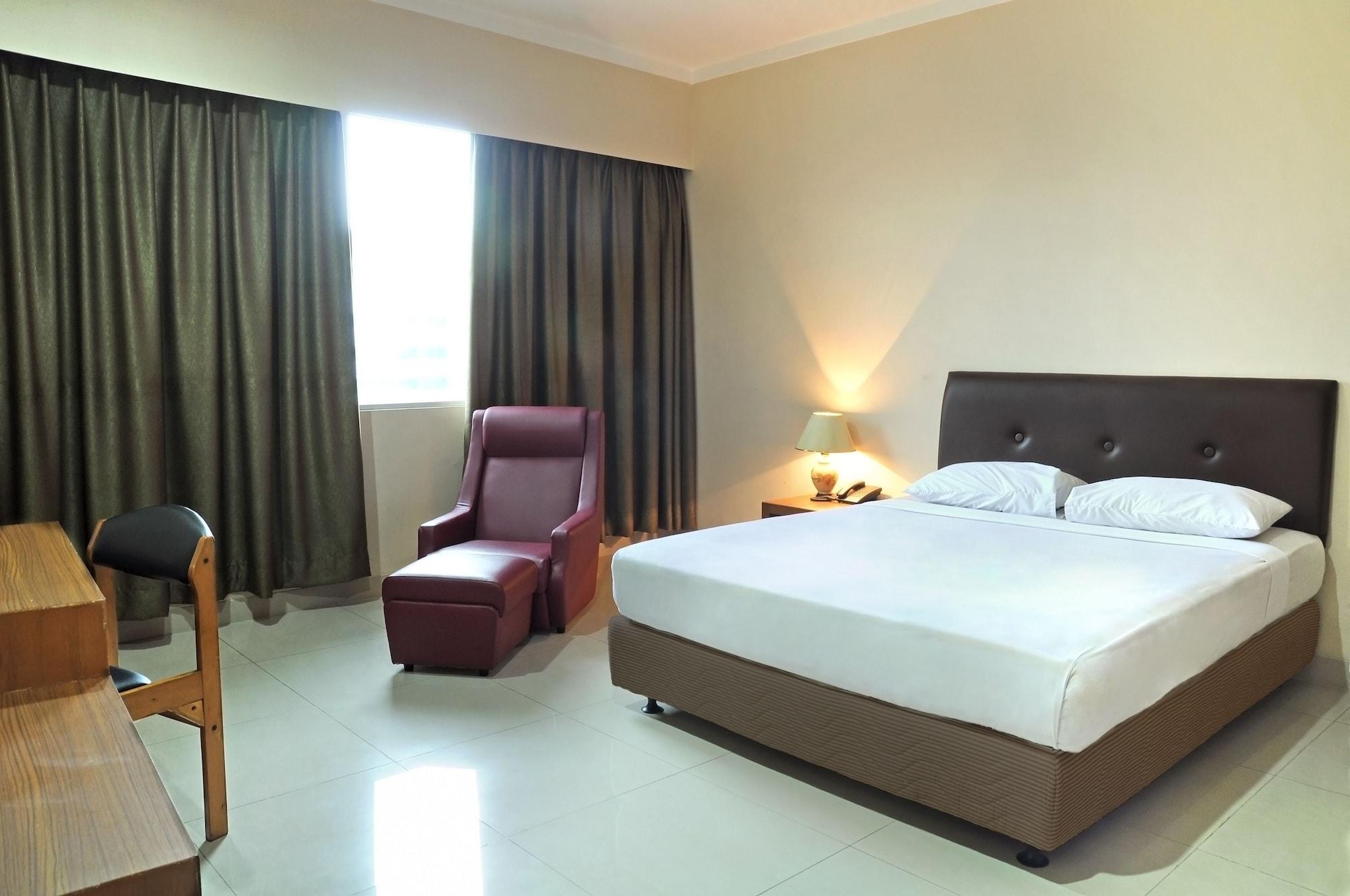 Hotel Banyuwangi Sintera Jakarta Buitenkant foto
